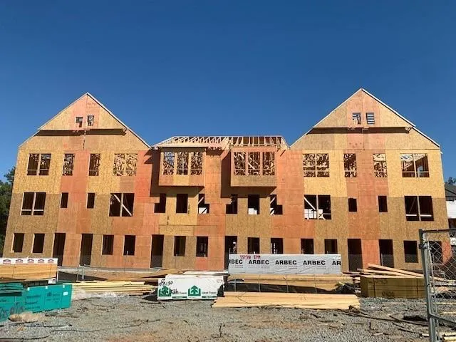 6635 Beacon Drive Unit 340, Sandy Springs, Georgia 30328, 3 Bedrooms Bedrooms, ,3 BathroomsBathrooms,Residential,Sold,6635 Beacon Drive Unit 340,6959359