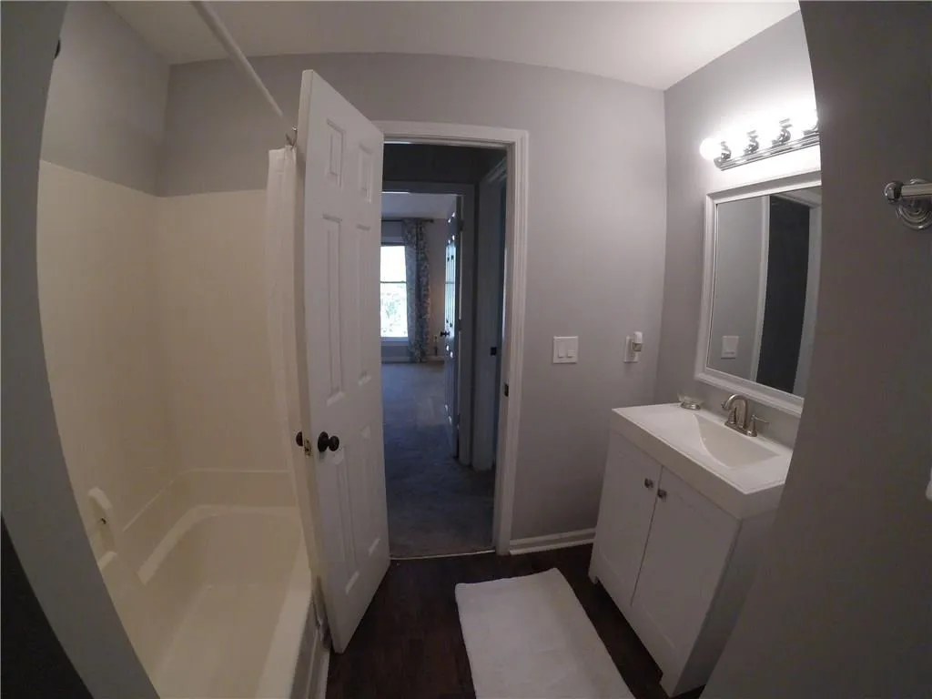 405 Abingdon Way, Atlanta, Georgia 30328, 2 Bedrooms Bedrooms, ,2 BathroomsBathrooms,Residential,Sold,405 Abingdon Way,5671262