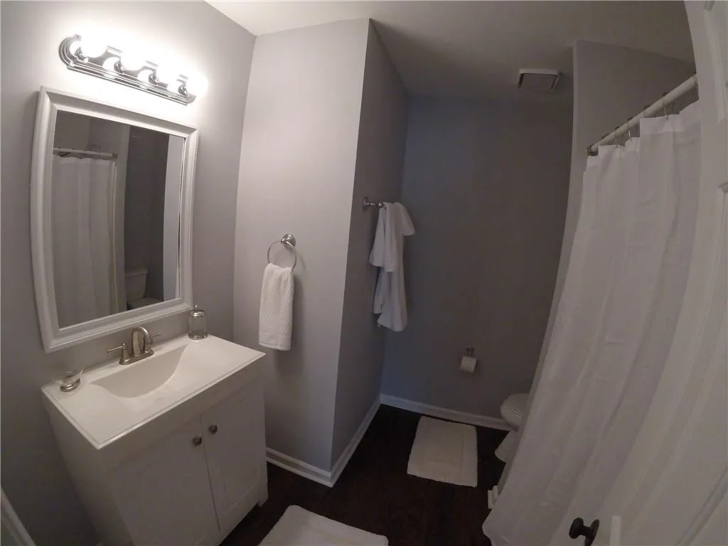 405 Abingdon Way, Atlanta, Georgia 30328, 2 Bedrooms Bedrooms, ,2 BathroomsBathrooms,Residential,Sold,405 Abingdon Way,5671262