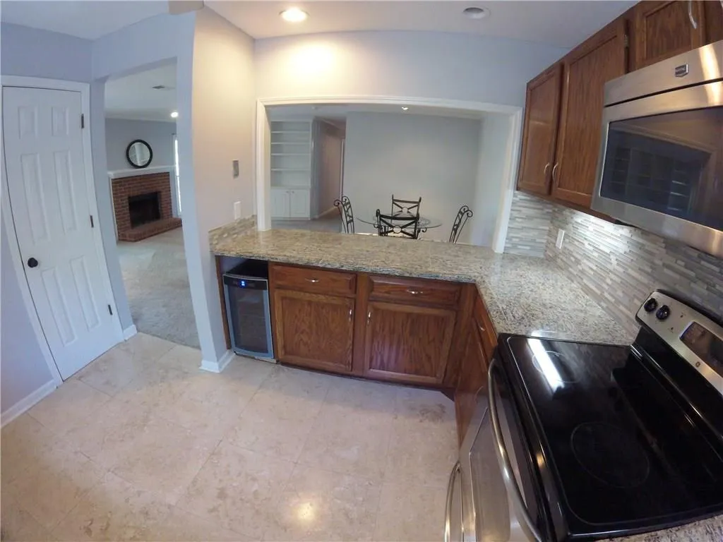 405 Abingdon Way, Atlanta, Georgia 30328, 2 Bedrooms Bedrooms, ,2 BathroomsBathrooms,Residential,Sold,405 Abingdon Way,5671262