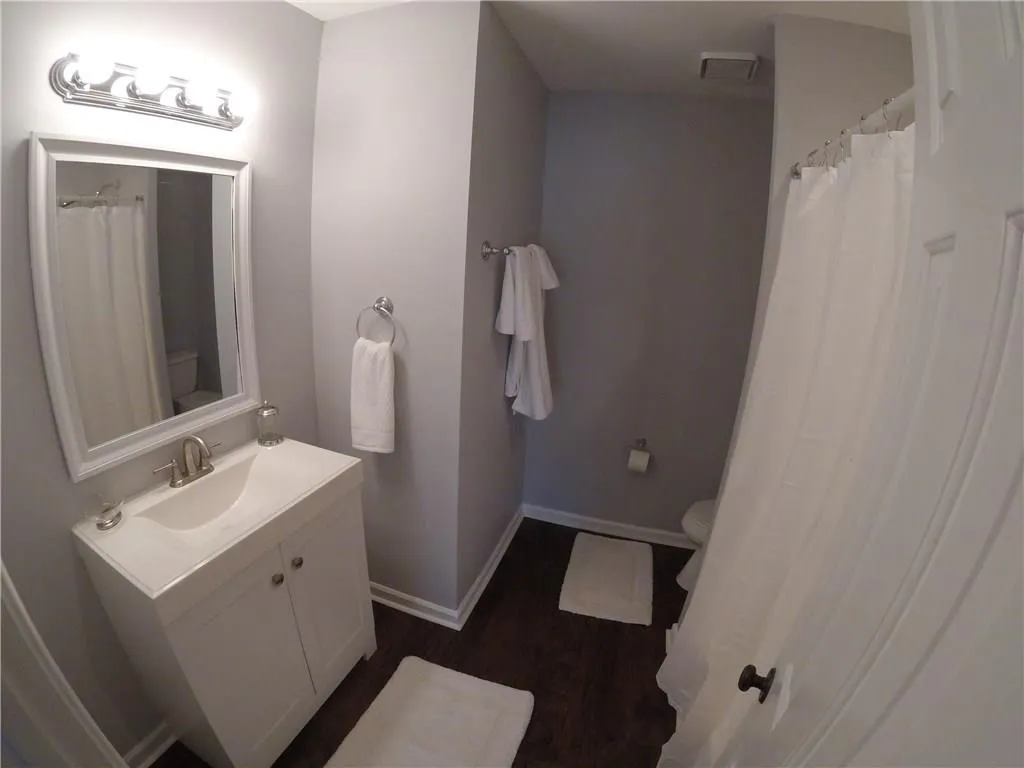 405 Abingdon Way, Atlanta, Georgia 30328, 2 Bedrooms Bedrooms, ,2 BathroomsBathrooms,Residential,Sold,405 Abingdon Way,5671262