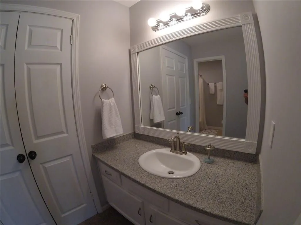 405 Abingdon Way, Atlanta, Georgia 30328, 2 Bedrooms Bedrooms, ,2 BathroomsBathrooms,Residential,Sold,405 Abingdon Way,5671262