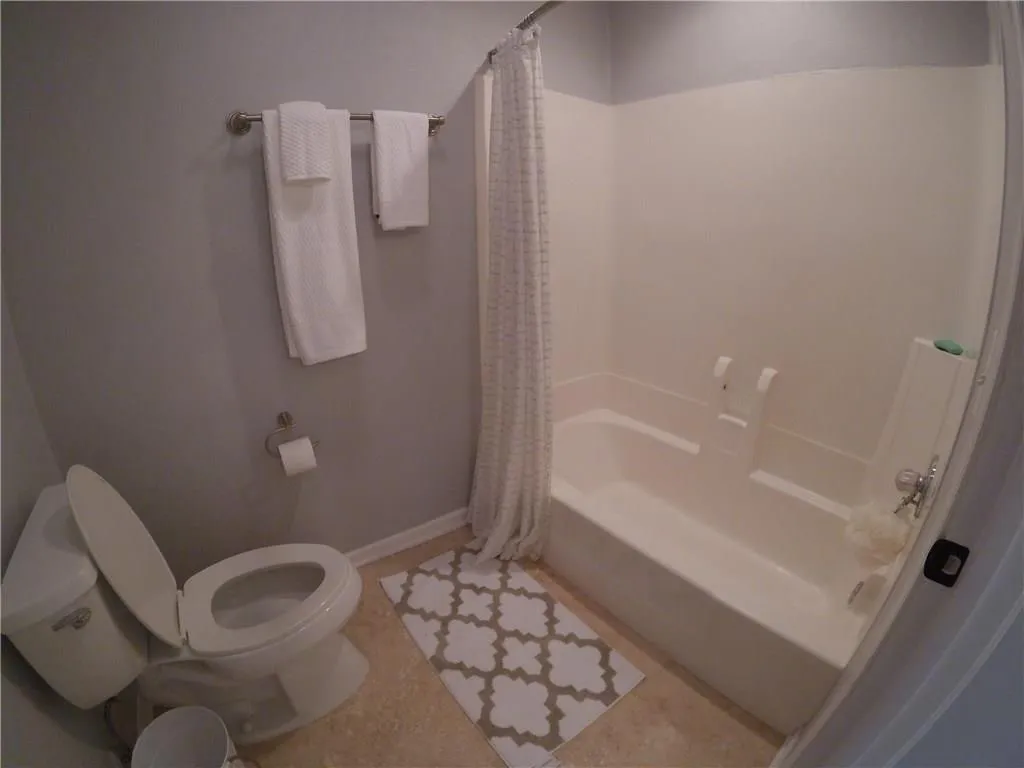 405 Abingdon Way, Atlanta, Georgia 30328, 2 Bedrooms Bedrooms, ,2 BathroomsBathrooms,Residential,Sold,405 Abingdon Way,5671262