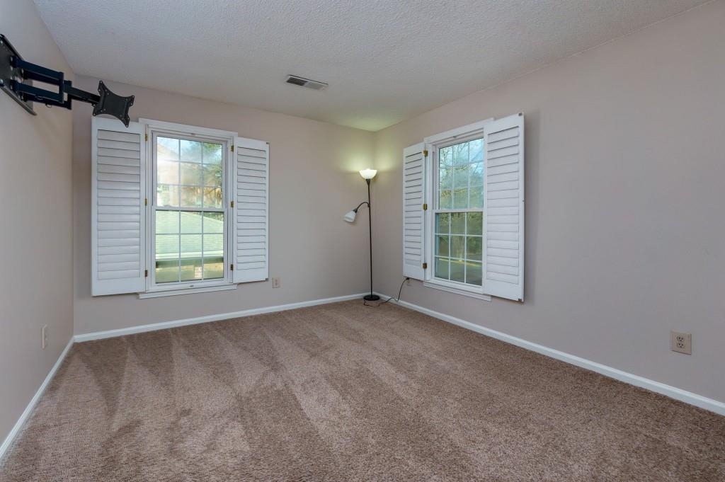 300 The Chace, Sandy Springs, Georgia 30328, 3 Bedrooms Bedrooms, ,3 BathroomsBathrooms,Residential,Sold,300 The Chace,7338464