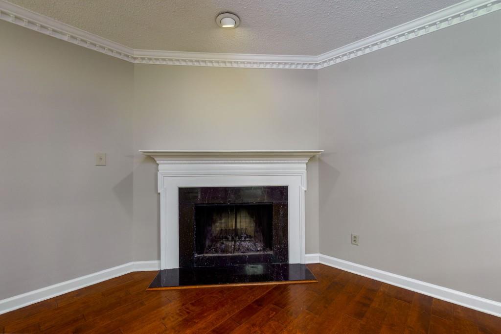 300 The Chace, Sandy Springs, Georgia 30328, 3 Bedrooms Bedrooms, ,3 BathroomsBathrooms,Residential,Sold,300 The Chace,7338464