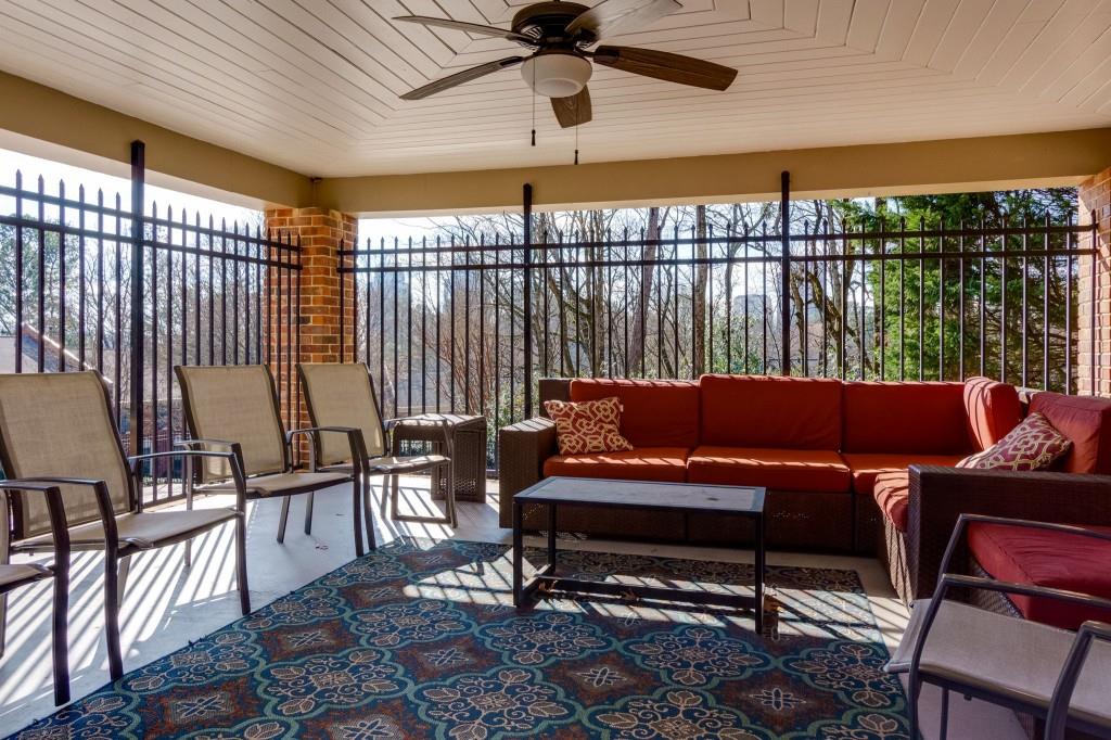 300 The Chace, Sandy Springs, Georgia 30328, 3 Bedrooms Bedrooms, ,3 BathroomsBathrooms,Residential,Sold,300 The Chace,7338464