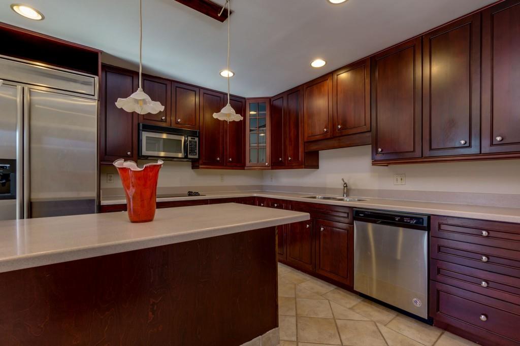 300 The Chace, Sandy Springs, Georgia 30328, 3 Bedrooms Bedrooms, ,3 BathroomsBathrooms,Residential,Sold,300 The Chace,7338464