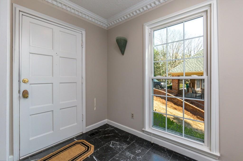 300 The Chace, Sandy Springs, Georgia 30328, 3 Bedrooms Bedrooms, ,3 BathroomsBathrooms,Residential,Sold,300 The Chace,7338464