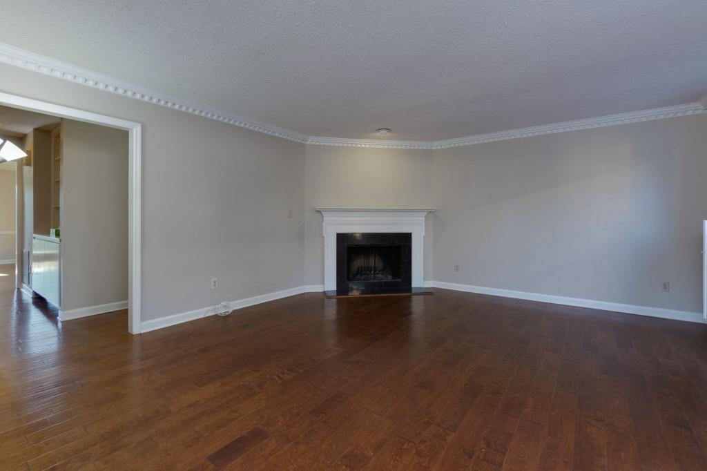 300 The Chace, Sandy Springs, Georgia 30328, 3 Bedrooms Bedrooms, ,3 BathroomsBathrooms,Residential,Sold,300 The Chace,7338464
