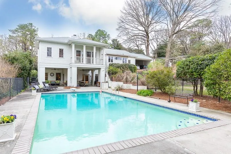 1724 Ridge Valley Court Nw, Atlanta, Georgia 30327, 5 Bedrooms Bedrooms, ,4 BathroomsBathrooms,Residential,Sold,1724 Ridge Valley Court Nw,6028746