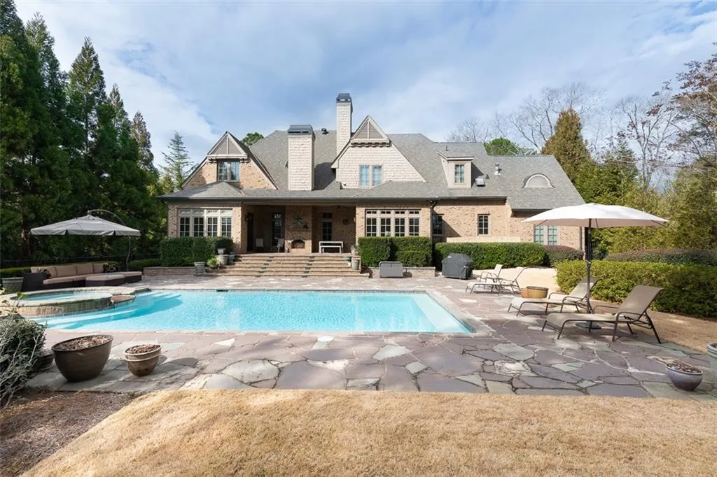 110 Mount Paran Road Nw, Sandy Springs, Georgia 30327, 5 Bedrooms Bedrooms, ,6 BathroomsBathrooms,Residential,Sold,110 Mount Paran Road Nw,6829091
