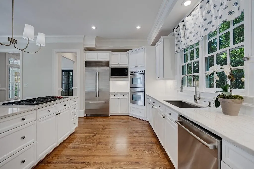 3014 Greendale Drive Nw, Atlanta, Georgia 30327, 5 Bedrooms Bedrooms, 0 ,4 BathroomsBathrooms,Residential,For Sale,3014 Greendale Drive Nw,7847362