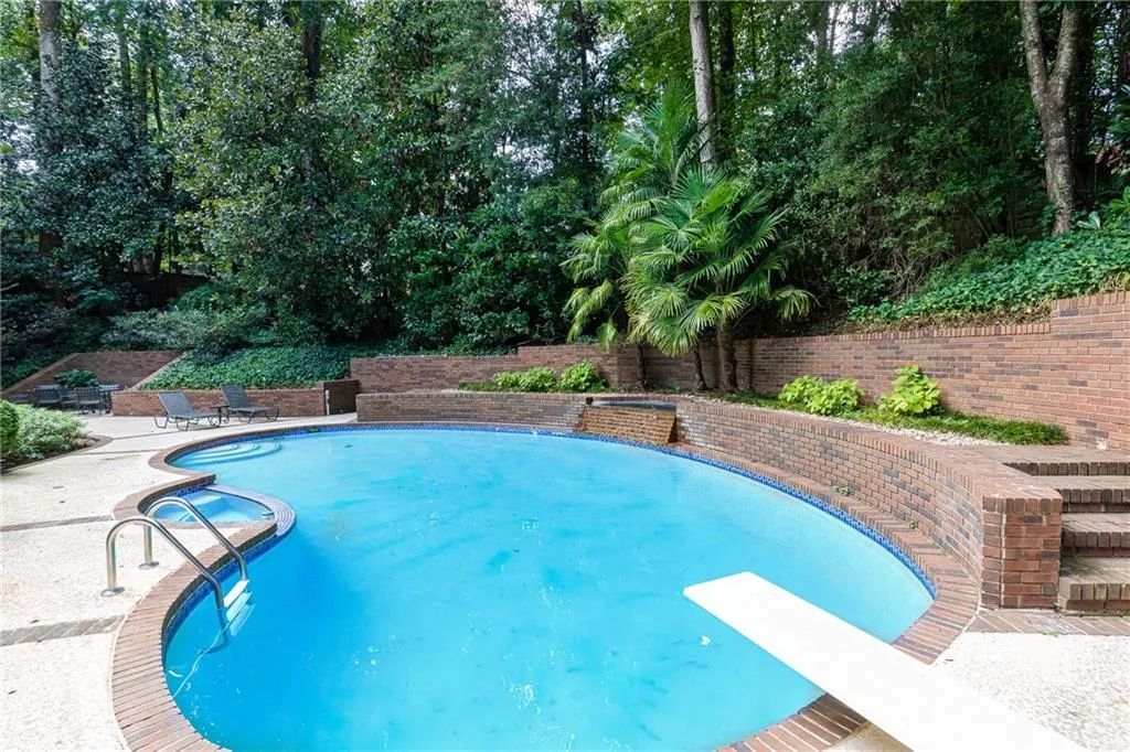 6445 River Chase Circle, Atlanta, Georgia 30328, 5 Bedrooms Bedrooms, ,4 BathroomsBathrooms,Residential,Sold,6445 River Chase Circle,6780160