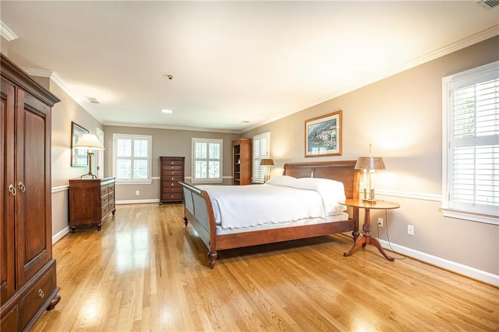 6445 River Chase Circle, Atlanta, Georgia 30328, 5 Bedrooms Bedrooms, ,4 BathroomsBathrooms,Residential,Sold,6445 River Chase Circle,6780160