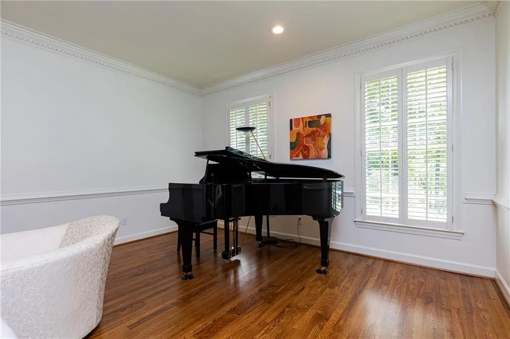 6445 River Chase Circle, Atlanta, Georgia 30328, 5 Bedrooms Bedrooms, ,4 BathroomsBathrooms,Residential,Sold,6445 River Chase Circle,6780160