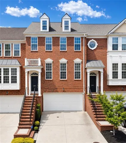 Welcome Home! Four Bedroom Townhome inside the Perimeter with easy access to
