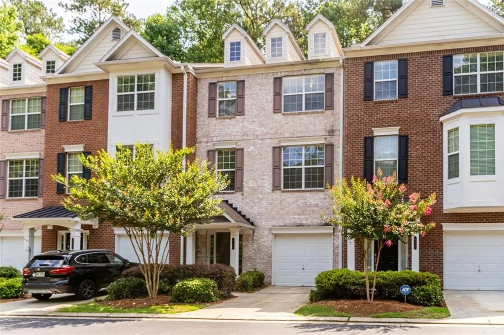 691 Coligny Court, Sandy Springs, Georgia 30350, 3 Bedrooms Bedrooms, ,3 BathroomsBathrooms,Residential,Sold,691 Coligny Court,6910142