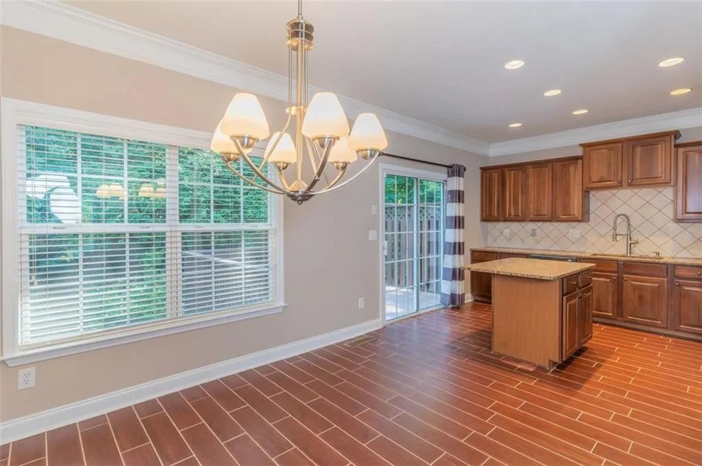691 Coligny Court, Sandy Springs, Georgia 30350, 3 Bedrooms Bedrooms, ,3 BathroomsBathrooms,Residential,Sold,691 Coligny Court,6910142