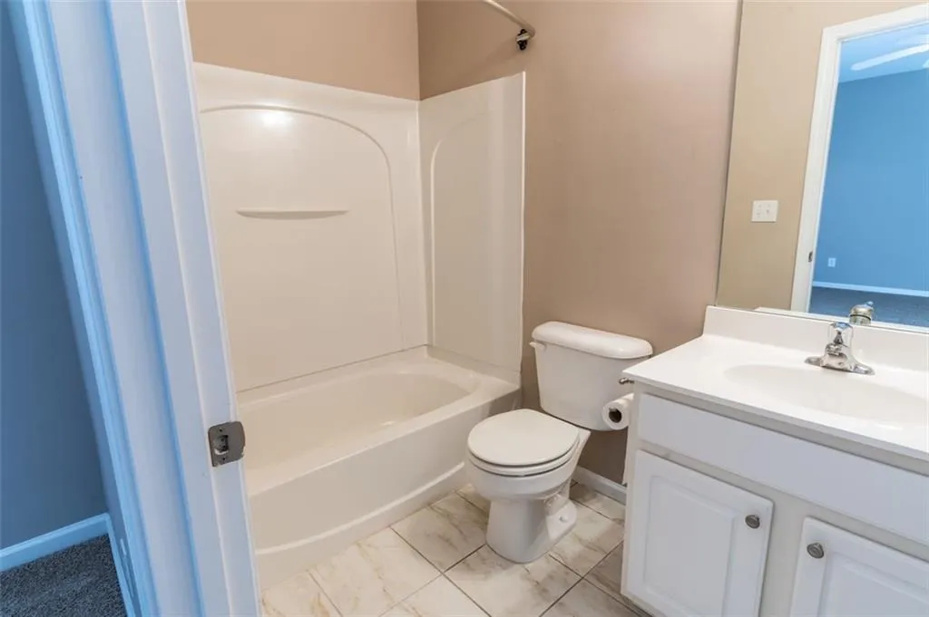 691 Coligny Court, Sandy Springs, Georgia 30350, 3 Bedrooms Bedrooms, ,3 BathroomsBathrooms,Residential,Sold,691 Coligny Court,6910142