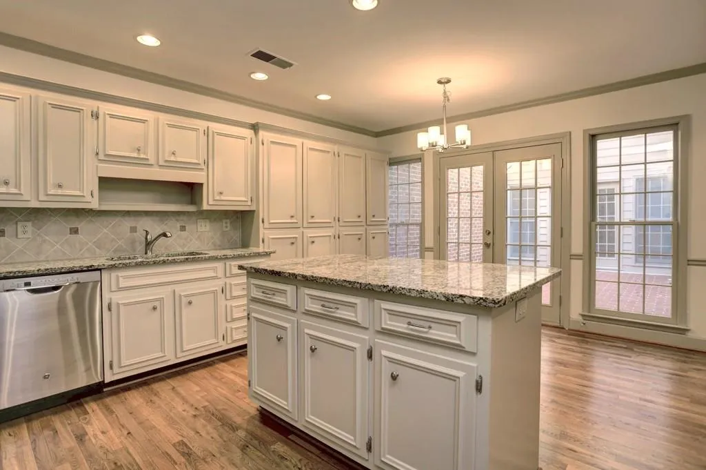 420 Greenlaurel Drive, Sandy Springs, Georgia 30342, 4 Bedrooms Bedrooms, ,3 BathroomsBathrooms,Residential,Sold,420 Greenlaurel Drive,6095851