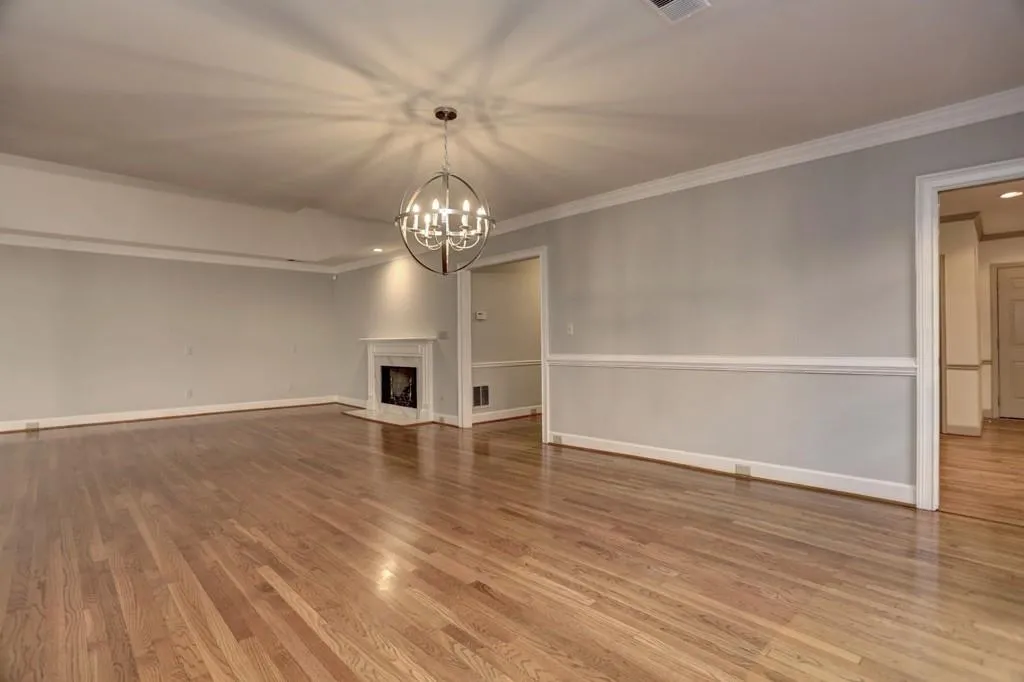 420 Greenlaurel Drive, Sandy Springs, Georgia 30342, 4 Bedrooms Bedrooms, ,3 BathroomsBathrooms,Residential,Sold,420 Greenlaurel Drive,6095851