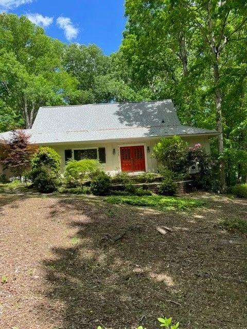 7135 Cherry Bluff Drive, Atlanta, Georgia 30350, 5 Bedrooms Bedrooms, ,4 BathroomsBathrooms,Residential,Sold,7135 Cherry Bluff Drive,7042607