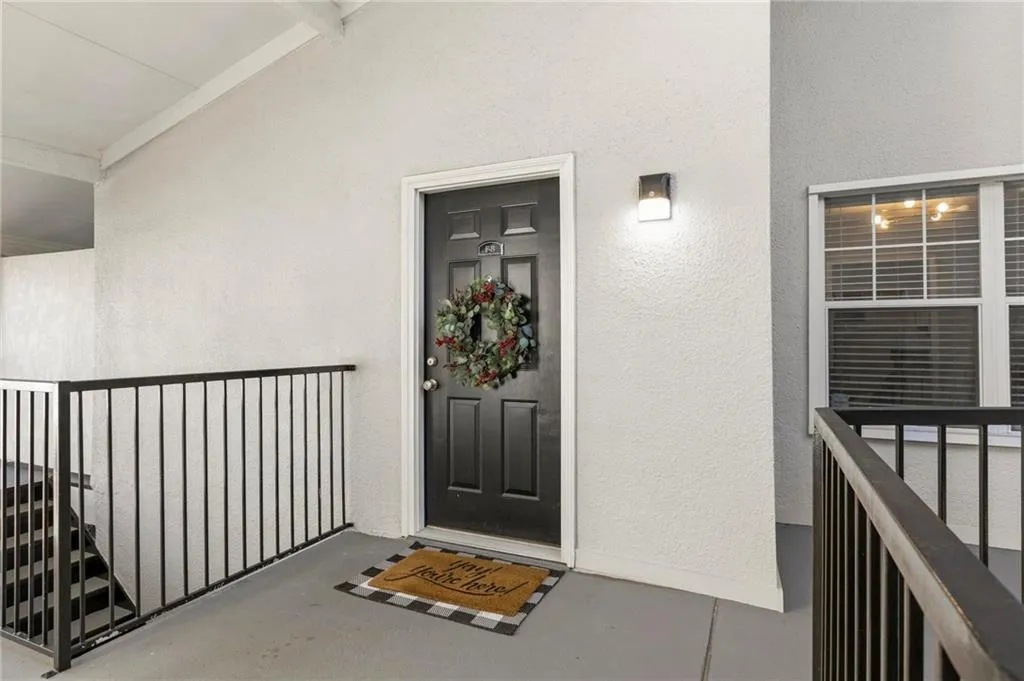 1150 Collier Road Nw Unit F8, Atlanta, Georgia 30318, 1 Bedroom Bedrooms, 0 ,1 BathroomBathrooms,Residential,For Sale,1150 Collier Road Nw Unit F8,7718689