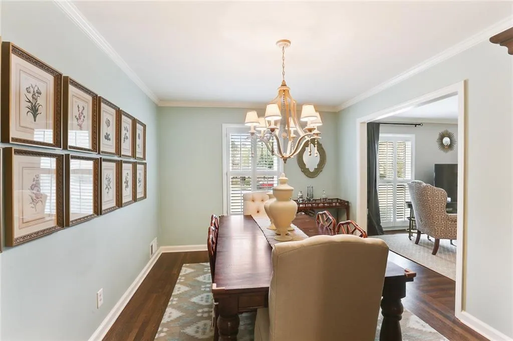 64 Silverwood Road, Atlanta, Georgia 30342, 3 Bedrooms Bedrooms, ,2 BathroomsBathrooms,Residential,Sold,64 Silverwood Road,5992710