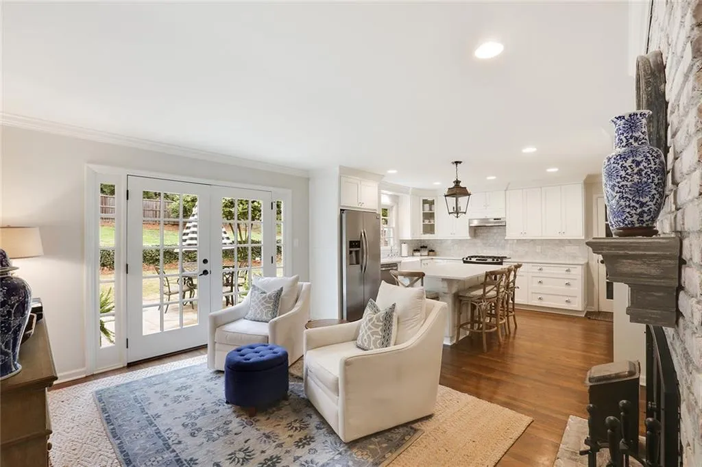 64 Silverwood Road, Atlanta, Georgia 30342, 3 Bedrooms Bedrooms, ,2 BathroomsBathrooms,Residential,Sold,64 Silverwood Road,5992710