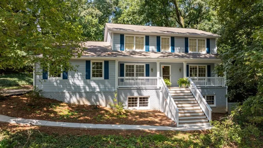 Two story traditional home with unfinished basement  Hardiplank siding