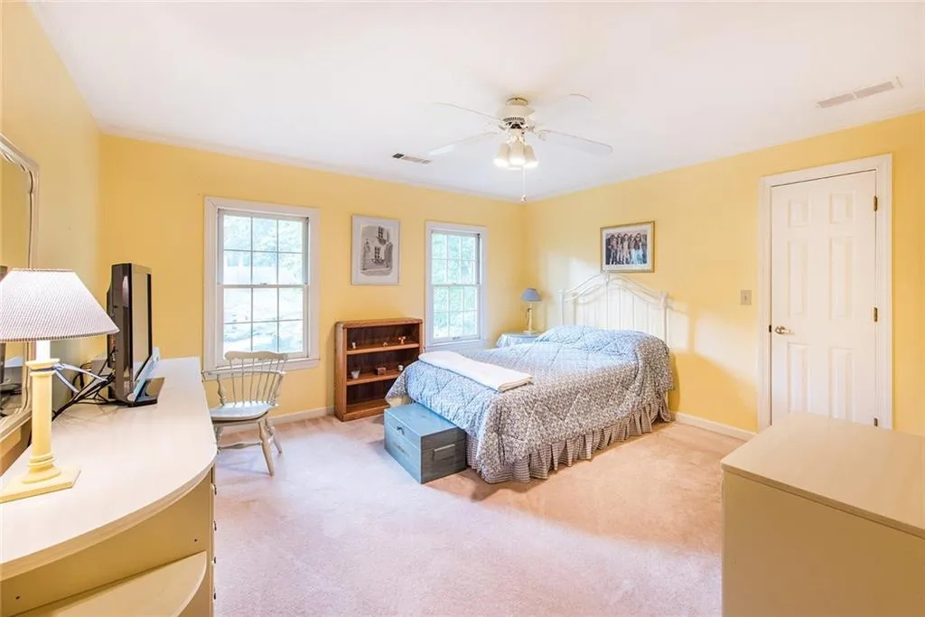 7570 Brigham Drive, Sandy Springs, Georgia 30350, 5 Bedrooms Bedrooms, ,4 BathroomsBathrooms,Residential,Sold,7570 Brigham Drive,7101571