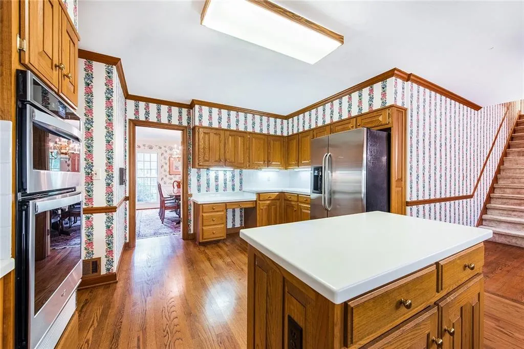 7570 Brigham Drive, Sandy Springs, Georgia 30350, 5 Bedrooms Bedrooms, ,4 BathroomsBathrooms,Residential,Sold,7570 Brigham Drive,7101571