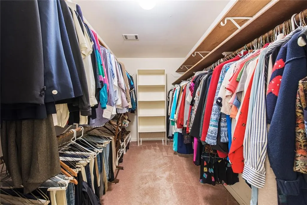 7570 Brigham Drive, Sandy Springs, Georgia 30350, 5 Bedrooms Bedrooms, ,4 BathroomsBathrooms,Residential,Sold,7570 Brigham Drive,7101571