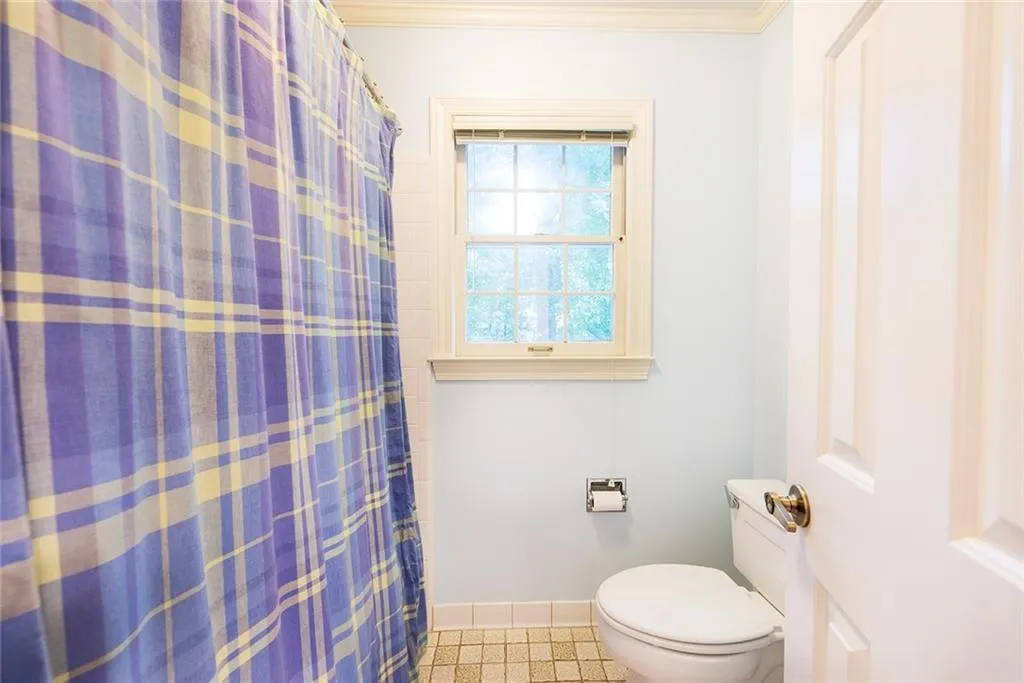 7570 Brigham Drive, Sandy Springs, Georgia 30350, 5 Bedrooms Bedrooms, ,4 BathroomsBathrooms,Residential,Sold,7570 Brigham Drive,7101571