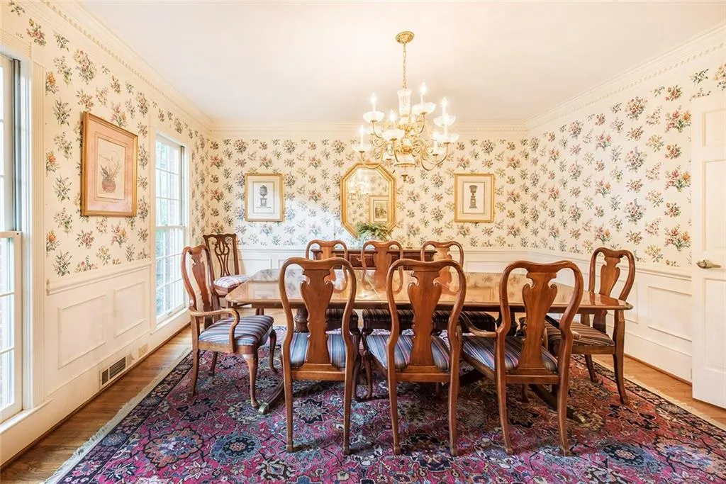 7570 Brigham Drive, Sandy Springs, Georgia 30350, 5 Bedrooms Bedrooms, ,4 BathroomsBathrooms,Residential,Sold,7570 Brigham Drive,7101571