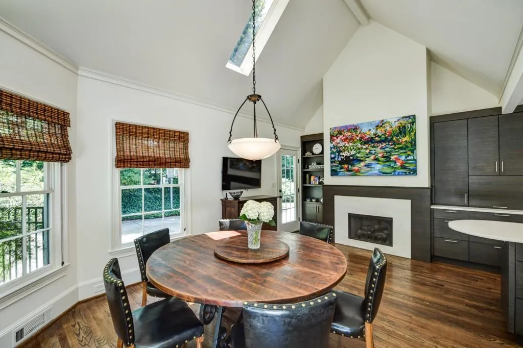 7645 Blandford Place, Sandy Springs, Georgia 30350, 4 Bedrooms Bedrooms, ,4 BathroomsBathrooms,Residential,Sold,7645 Blandford Place,6031958