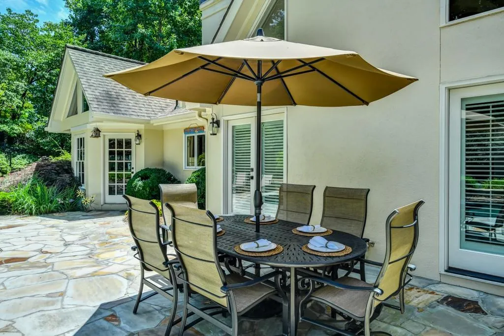 7645 Blandford Place, Sandy Springs, Georgia 30350, 4 Bedrooms Bedrooms, ,4 BathroomsBathrooms,Residential,Sold,7645 Blandford Place,6031958