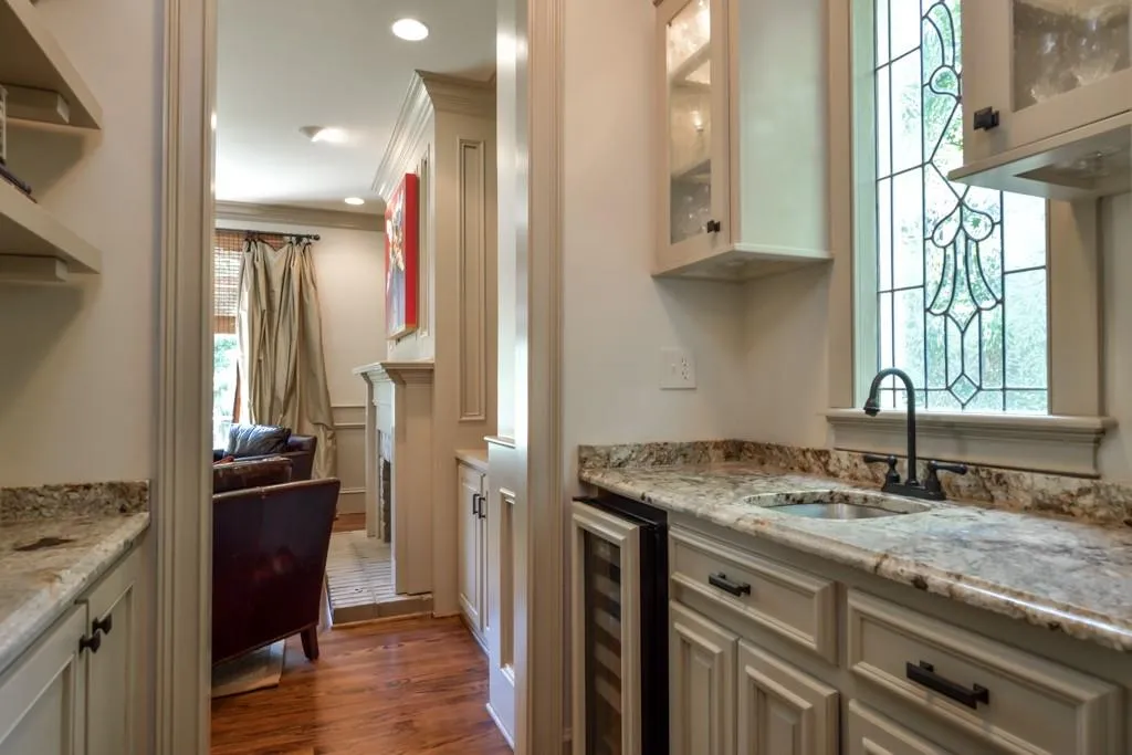 7645 Blandford Place, Sandy Springs, Georgia 30350, 4 Bedrooms Bedrooms, ,4 BathroomsBathrooms,Residential,Sold,7645 Blandford Place,6031958