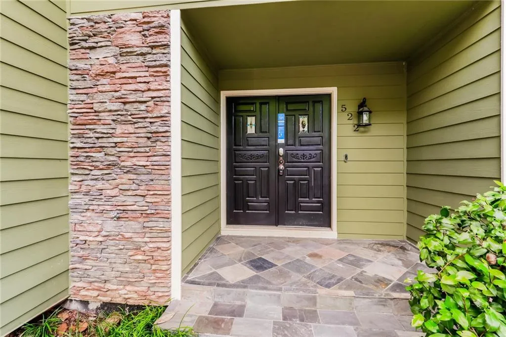 522 Sutters Point, Atlanta, Georgia 30328, 2 Bedrooms Bedrooms, ,2 BathroomsBathrooms,Residential,Sold,522 Sutters Point,6941500