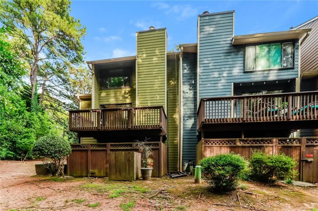 522 Sutters Point, Atlanta, Georgia 30328, 2 Bedrooms Bedrooms, ,2 BathroomsBathrooms,Residential,Sold,522 Sutters Point,6941500