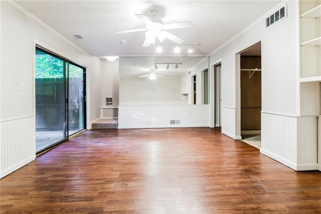 522 Sutters Point, Atlanta, Georgia 30328, 2 Bedrooms Bedrooms, ,2 BathroomsBathrooms,Residential,Sold,522 Sutters Point,6941500