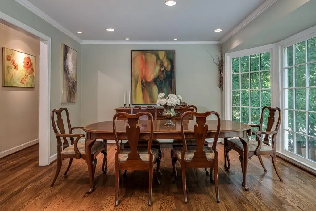 135 River Court Parkway, Sandy Springs, Georgia 30328, 3 Bedrooms Bedrooms, ,2 BathroomsBathrooms,Residential,Sold,135 River Court Parkway,6897719