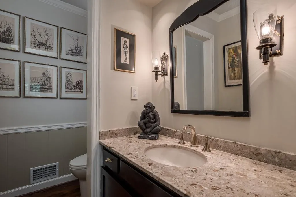 135 River Court Parkway, Sandy Springs, Georgia 30328, 3 Bedrooms Bedrooms, ,2 BathroomsBathrooms,Residential,Sold,135 River Court Parkway,6897719