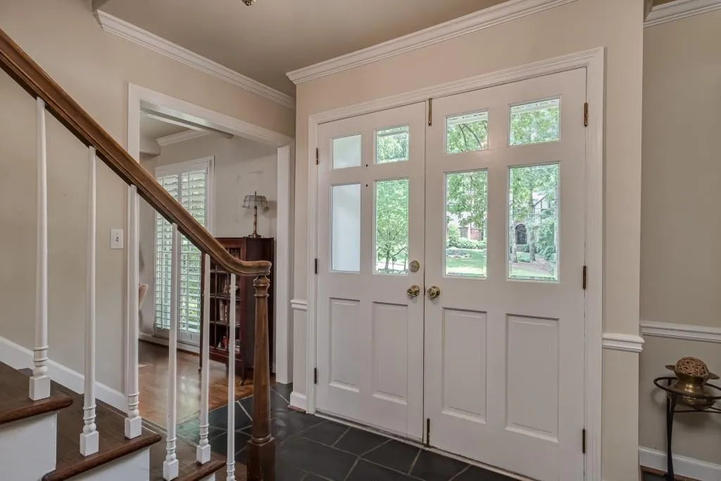 135 River Court Parkway, Sandy Springs, Georgia 30328, 3 Bedrooms Bedrooms, ,2 BathroomsBathrooms,Residential,Sold,135 River Court Parkway,6897719