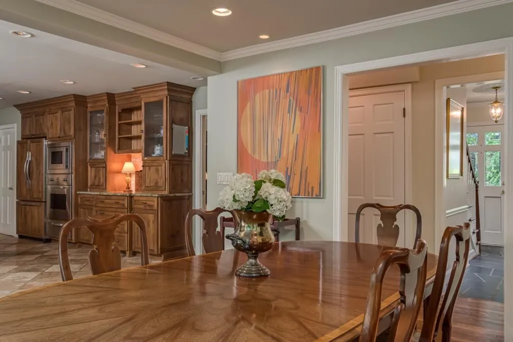135 River Court Parkway, Sandy Springs, Georgia 30328, 3 Bedrooms Bedrooms, ,2 BathroomsBathrooms,Residential,Sold,135 River Court Parkway,6897719
