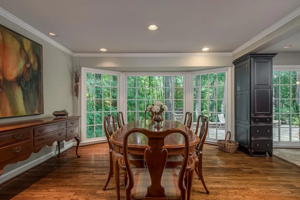 135 River Court Parkway, Sandy Springs, Georgia 30328, 3 Bedrooms Bedrooms, ,2 BathroomsBathrooms,Residential,Sold,135 River Court Parkway,6897719
