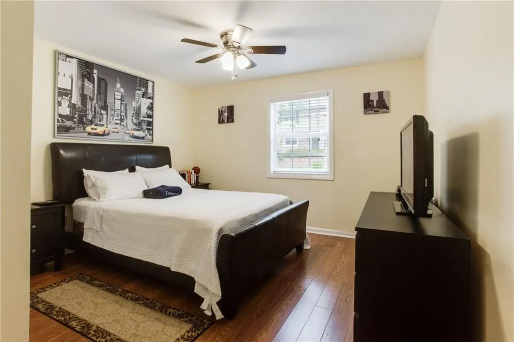 6900 Roswell Road Ne Unit Q16, Atlanta, Georgia 30328, 2 Bedrooms Bedrooms, ,2 BathroomsBathrooms,Residential,Sold,6900 Roswell Road Ne Unit Q16,6537624