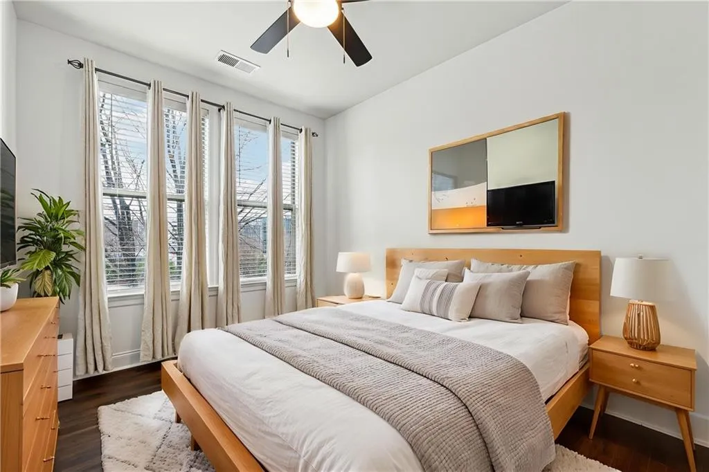 901 Abernathy Road Ne Unit 3200, Atlanta, Georgia 30328, 2 Bedrooms Bedrooms, ,2 BathroomsBathrooms,Residential,For Sale,901 Abernathy Road Ne Unit 3200,7734941