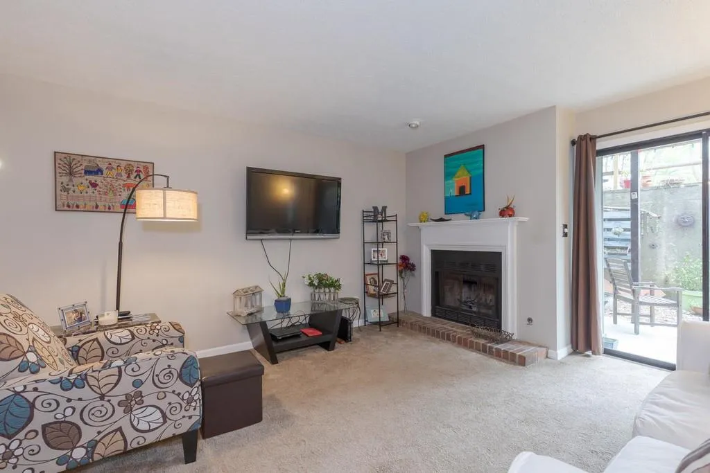 302 River Run Drive, Sandy Springs, Georgia 30350, 1 Bedroom Bedrooms, ,1 BathroomBathrooms,Residential,Sold,302 River Run Drive,6534166