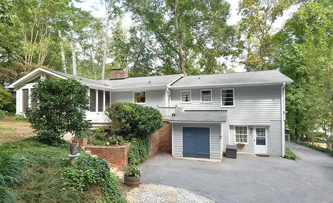 735 E Northway Lane, Atlanta, Georgia 30342, 4 Bedrooms Bedrooms, ,3 BathroomsBathrooms,Residential,Sold,735 E Northway Lane,6795699